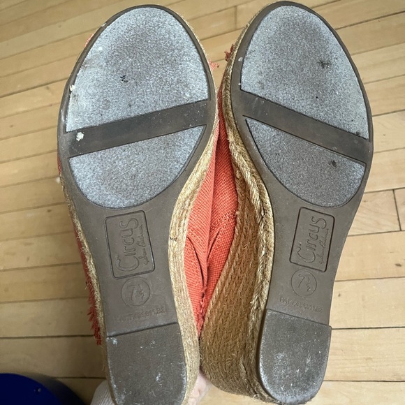 Women's Circus by Sam Edelman Coral Open-Toe Wedges - Picture 4 of 6